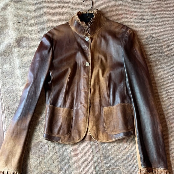 Italian brown buttery soft leather jacket with buttons and neck ruffle. - Picture 5 of 8